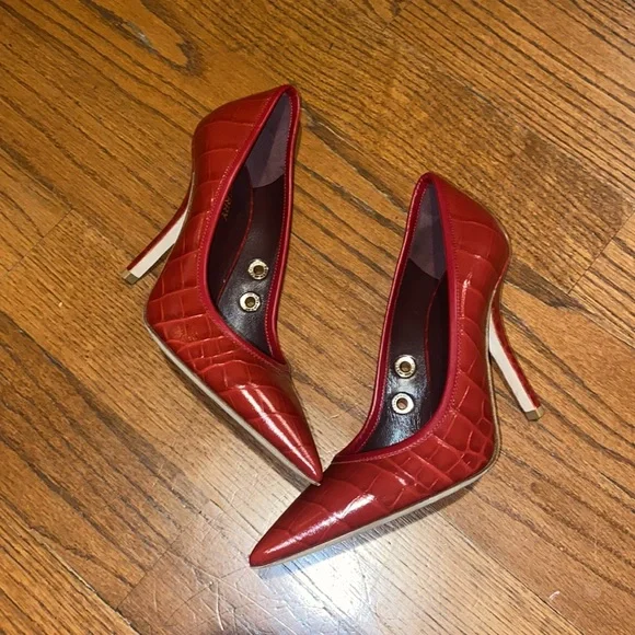 Burberry heels